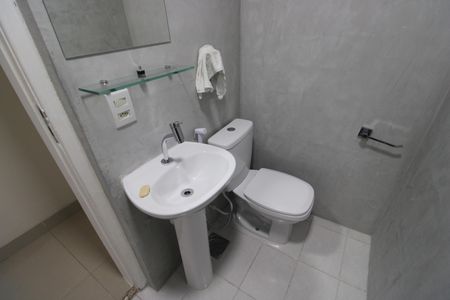 Apartamento à venda com 72m², 2 quartos e 2 vagasBanheiro social