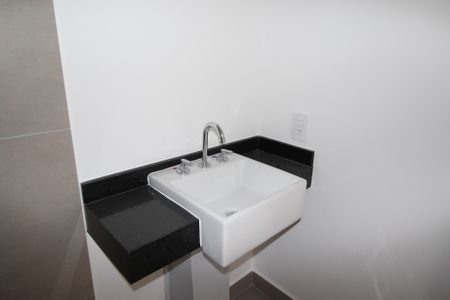 Studio para alugar com 22m², 1 quarto e sem vaga Studio para alugar com 22m², 1 quarto e sem vagaBanheiro