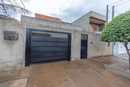 Casa para alugar com 250m², 3 quartos e 3 vagasFachada 