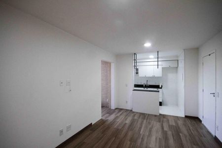 Sala de apartamento para alugar com 2 quartos, 50m² em Parque São Lourenço, São Paulo