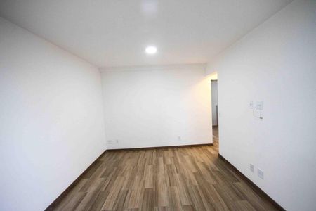 Sala de apartamento para alugar com 2 quartos, 50m² em Parque São Lourenço, São Paulo