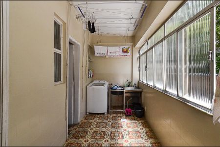 Apartamento à venda com 330m², 6 quartos e 4 vagasÁrea de Serviço