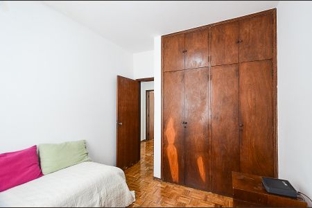 Apartamento à venda com 330m², 6 quartos e 4 vagasQuarto 3