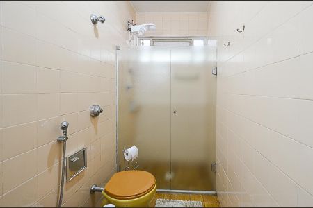 Apartamento à venda com 330m², 6 quartos e 4 vagas Apartamento à venda com 330m², 6 quartos e 4 vagasBanheiro Cobertura