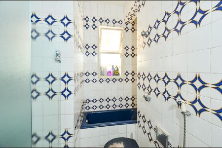 Apartamento à venda com 330m², 6 quartos e 4 vagas Apartamento à venda com 330m², 6 quartos e 4 vagasBanheiro Social