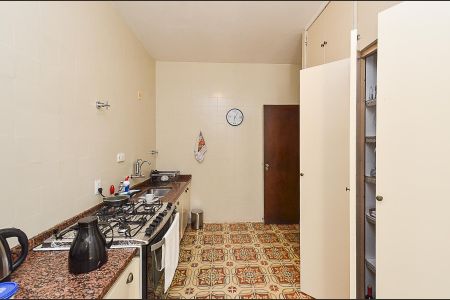 Apartamento à venda com 330m², 6 quartos e 4 vagasCozinha