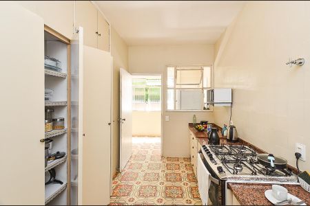 Apartamento à venda com 330m², 6 quartos e 4 vagasCozinha