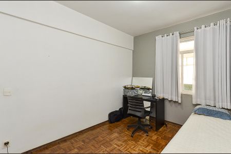 Apartamento à venda com 330m², 6 quartos e 4 vagasQuarto 1 Cobertura