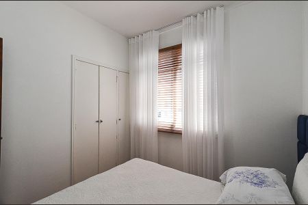 Apartamento à venda com 330m², 6 quartos e 4 vagasQuarto 1