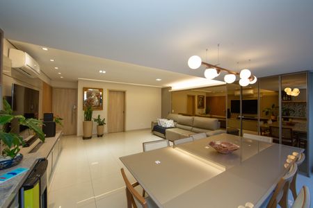 Apartamento à venda com 112m², 3 quartos e 2 vagasSALA