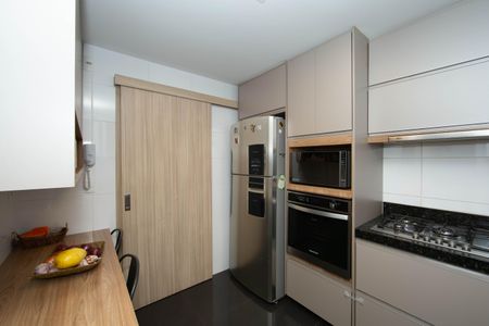 Apartamento à venda com 112m², 3 quartos e 2 vagasCOZINHA