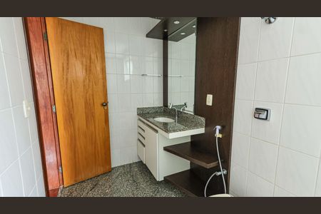 Apartamento para alugar com 140m², 4 quartos e 2 vagasBanheiro da Suíte