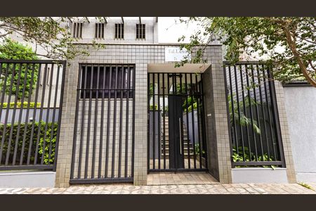 Apartamento para alugar com 140m², 4 quartos e 2 vagasFachada e portaria