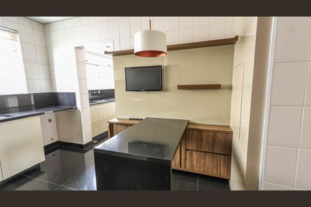 Apartamento para alugar com 140m², 4 quartos e 2 vagasCozinha