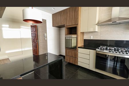Apartamento para alugar com 140m², 4 quartos e 2 vagasCozinha