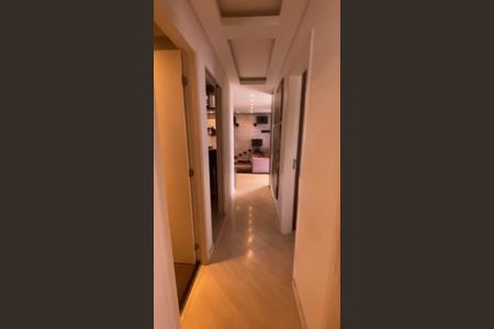 Apartamento à venda com 66m², 3 quartos e 1 vagaCorredor