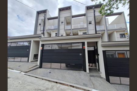 Casa para alugar com 110m², 3 quartos e 2 vagasFachada