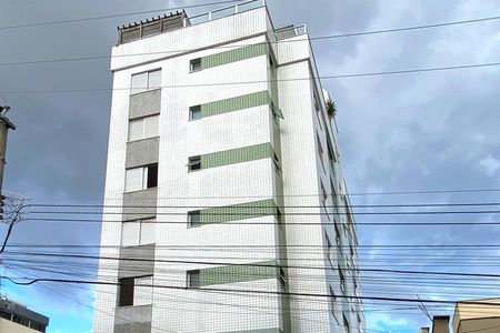 Apartamento à venda com 65m², 3 quartos e 2 vagasFachada