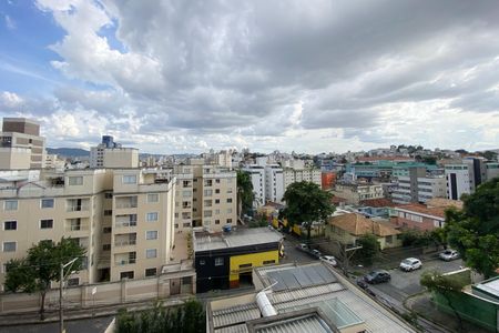 Vista da Sala de apartamento à venda com 3 quartos, 65m² em Graça, Belo Horizonte