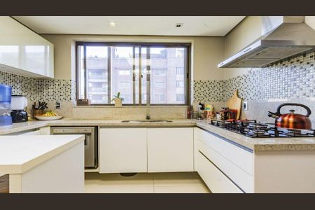 Cozinha de apartamento para alugar com 4 quartos, 500m² em Moinhos de Vento, Porto Alegre
