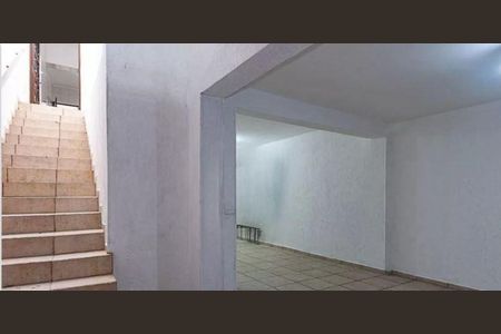 Casa à venda com 168m², 4 quartos e 2 vagas