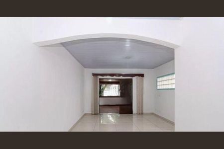 Casa à venda com 168m², 4 quartos e 2 vagas