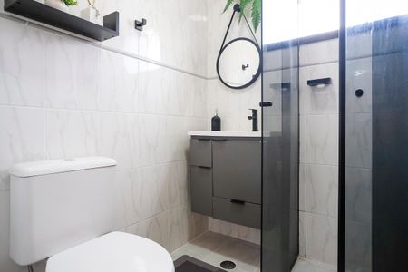 Apartamento à venda com 69m², 3 quartos e 2 vagasBanheiro da suíte