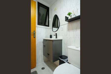 Apartamento à venda com 69m², 3 quartos e 2 vagasBanheiro 