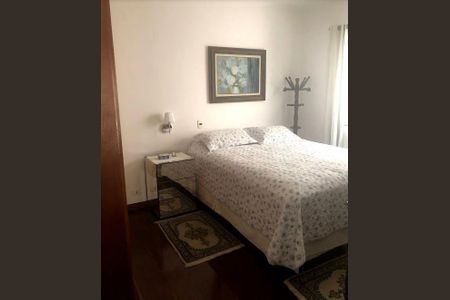 Casa à venda com 3 quartos, 375m² em Indianópolis, São Paulo