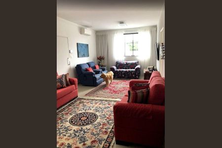 Casa à venda com 3 quartos, 375m² em Indianópolis, São Paulo