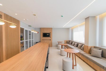 Apartamento para alugar com 28m², 1 quarto e 1 vagaÁrea comum - Salão de festas