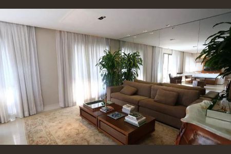 Apartamento à venda com 212m², 3 quartos e 4 vagas