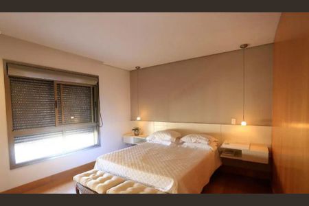 Apartamento à venda com 212m², 3 quartos e 4 vagas