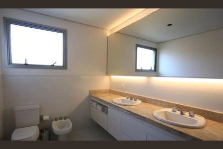 Apartamento à venda com 212m², 3 quartos e 4 vagas