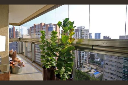 Apartamento à venda com 212m², 3 quartos e 4 vagas