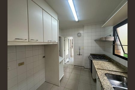 Apartamento à venda com 213m², 3 quartos e 4 vagas