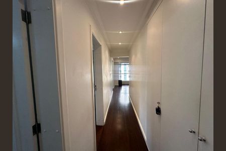 Apartamento à venda com 213m², 3 quartos e 4 vagas