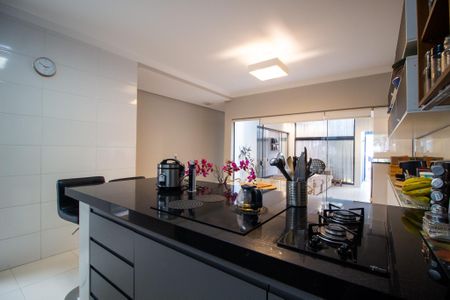 Casa para alugar com 180m², 3 quartos e 3 vagas Casa para alugar com 180m², 3 quartos e 3 vagasCozinha