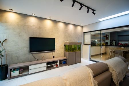 Casa para alugar com 180m², 3 quartos e 3 vagas Casa para alugar com 180m², 3 quartos e 3 vagasSala de TV