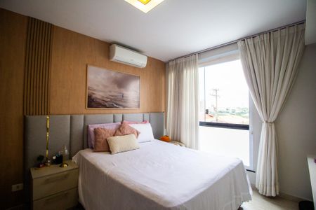 Casa para alugar com 180m², 3 quartos e 3 vagas Casa para alugar com 180m², 3 quartos e 3 vagasSuíte