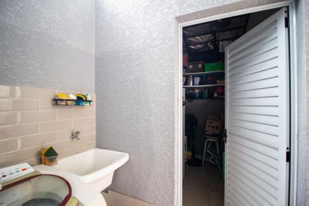 Casa para alugar com 180m², 3 quartos e 3 vagas Casa para alugar com 180m², 3 quartos e 3 vagasÁrea de Serviço