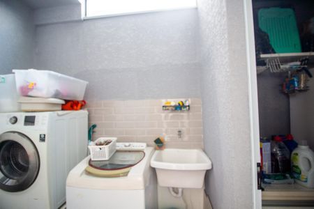 Casa para alugar com 180m², 3 quartos e 3 vagas Casa para alugar com 180m², 3 quartos e 3 vagasÁrea de Serviço