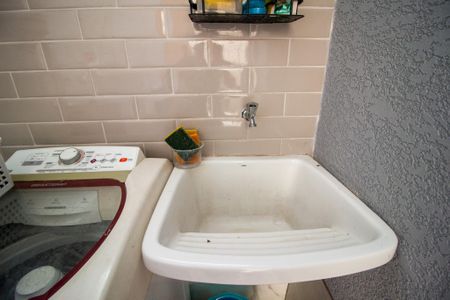 Casa para alugar com 180m², 3 quartos e 3 vagas Casa para alugar com 180m², 3 quartos e 3 vagasÁrea de Serviço