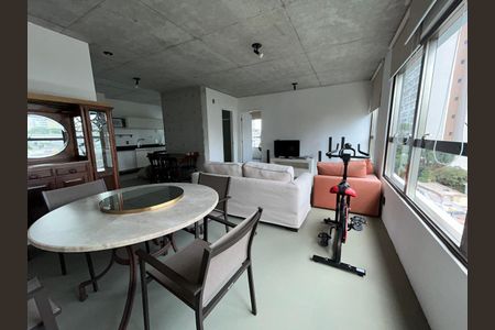Apartamento à venda com 1 quarto, 75m² em Campo Belo, São Paulo