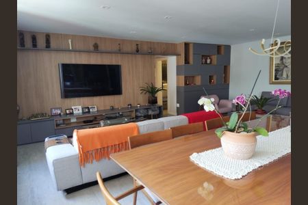 Apartamento à venda com 137m², 2 quartos e 2 vagas