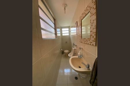 Casa à venda com 4 quartos, 310m² em Vila Ipojuca, São Paulo
