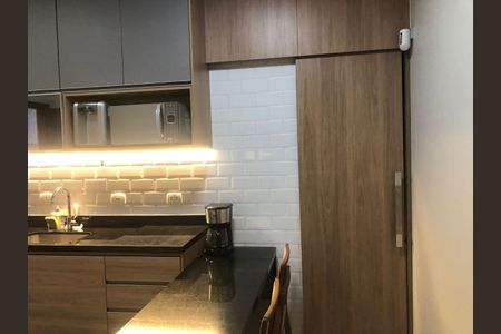 Casa à venda com 4 quartos, 310m² em Vila Ipojuca, São Paulo