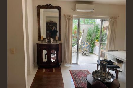 Casa de Condomínio à venda com 3 quartos, 150m² em Jardim Monte Kemel, São Paulo