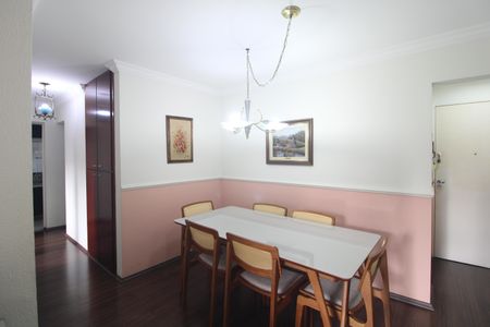 Apartamento à venda com 69m², 3 quartos e 1 vagaSala