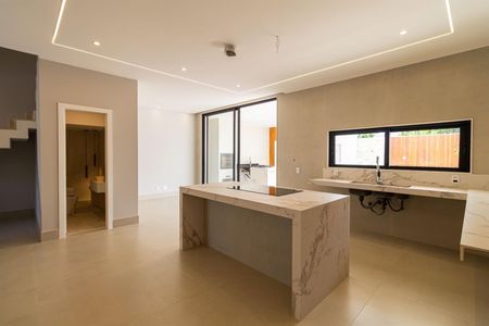 Casa de Condomínio à venda com 4 quartos, 350m² em Vargem Grande, Rio de Janeiro